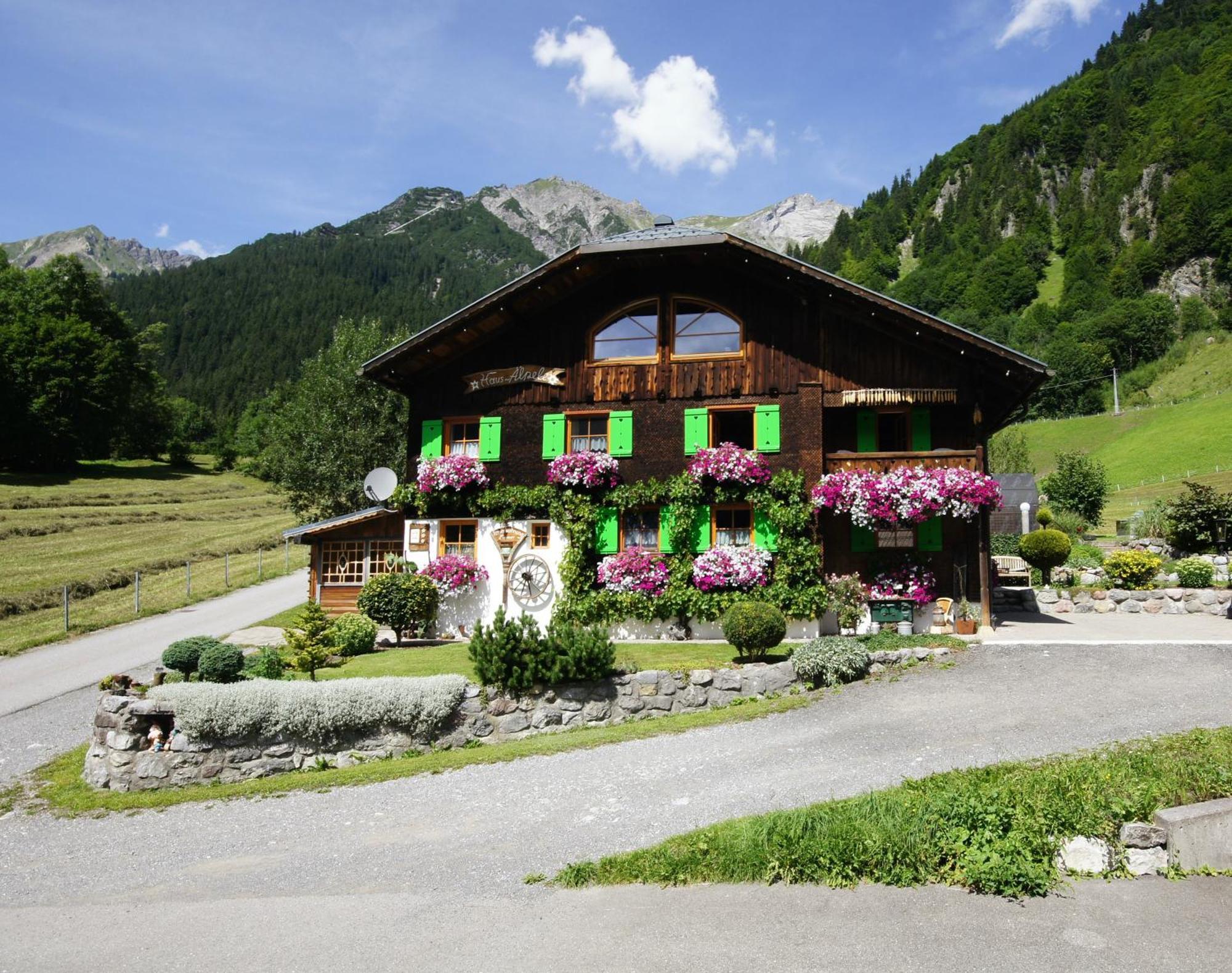 Haus Aelpele Apartment Klosterle am Arlberg Bagian luar foto