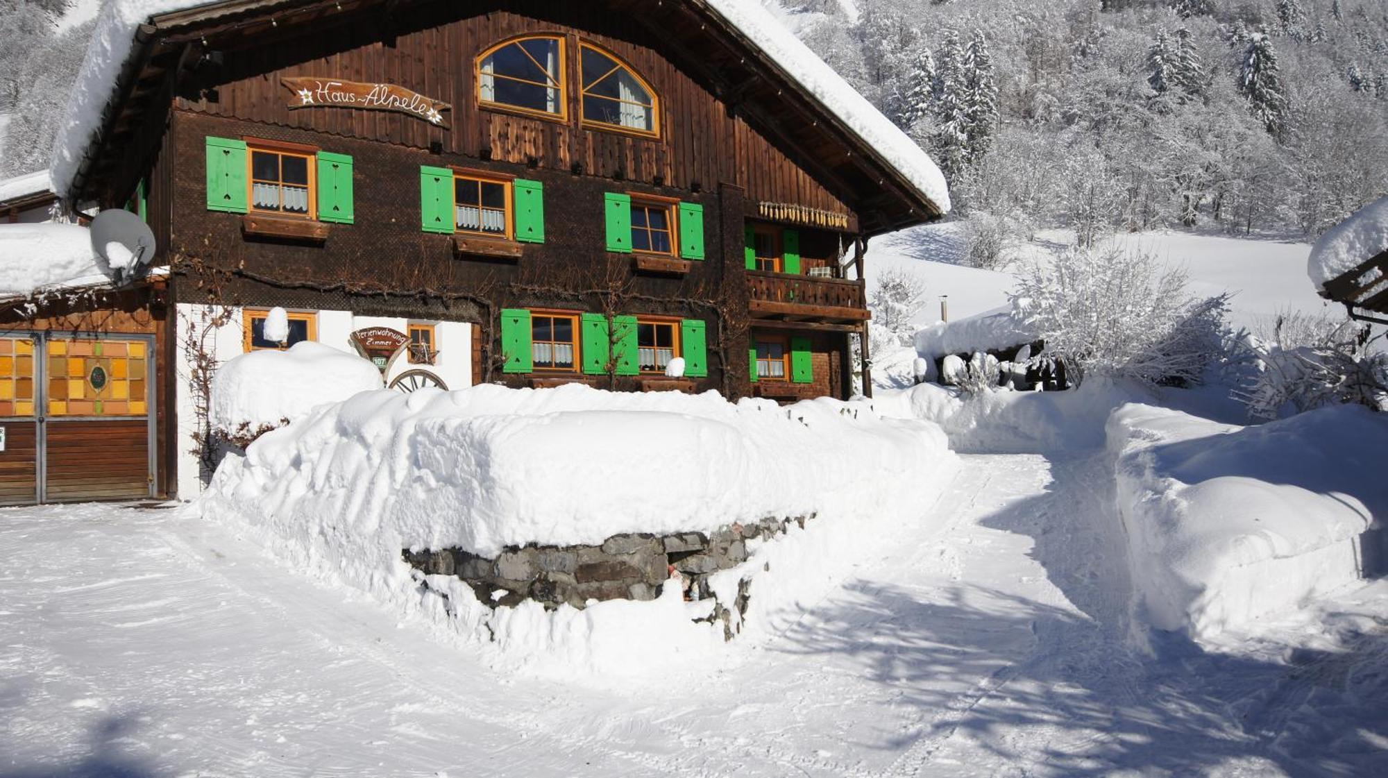 Haus Aelpele Apartment Klosterle am Arlberg Bagian luar foto